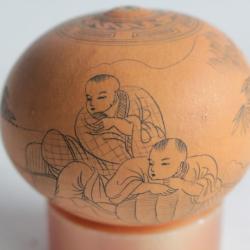 Coloquinte gravée Chine XIXe siècle hochet