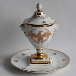 Pot couvert porcelaine style Empire Aigle