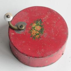 Ancienne Boite à musique tôle