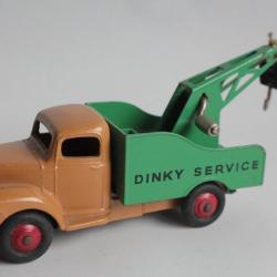 DINKY TOYS Voiture miniature dépanneuse Dinky service Commer Jouet