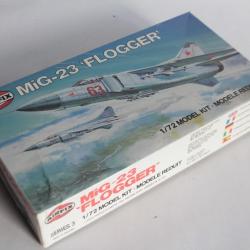Maquette Avion kit Airfix n°03036-8 Mig-23 Flogger