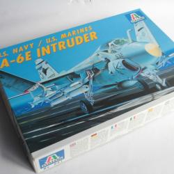 Maquette Avion kit Italeri n°041 U.S Navy A-6E Intruder