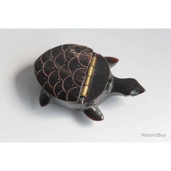 Ancienne boite � priser corne Tortue