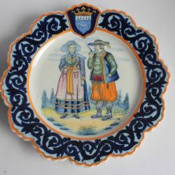 Assiette faïence Henriot Quimper Bretons