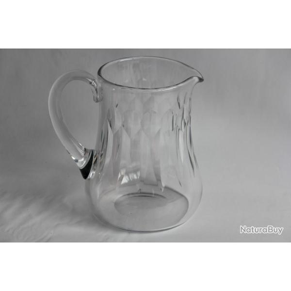 BACCARAT Broc � eau cristal Picadilly