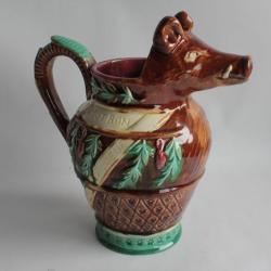 Pichet zoomorphe barbotine Sanglier Tout est bon