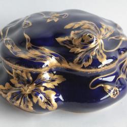 Bonbonnière porcelaine bleu cobalt Limoges France Art Nouveau