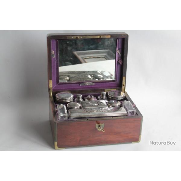 N�cessaire de voyage XIXe si�cle