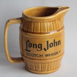 Pichet publicitaire céramique Long John Scotch Whisky estampillé