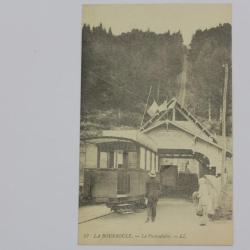 CPA Puy-de-Dôme La Bourboule Le Funiculaire