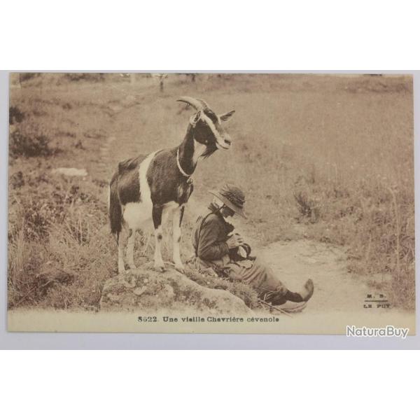 CPA Ard�che Une vieille Chevri�re c�venois