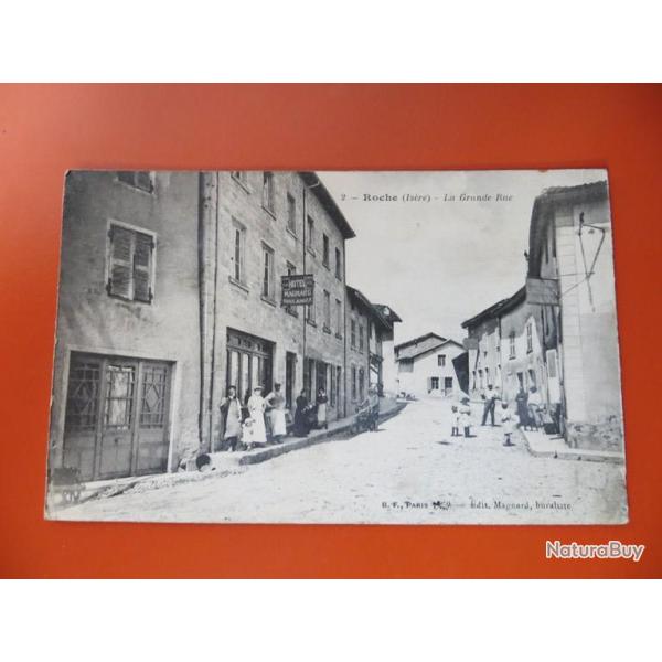CPA 38 Roche - La Grande Rue