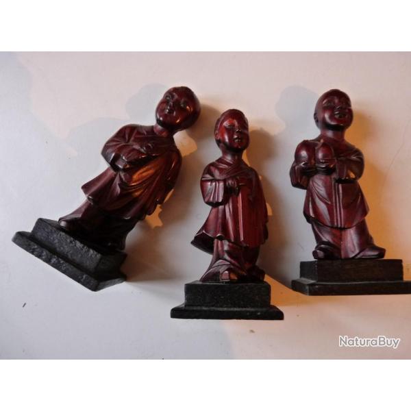 Trois anciennes statuettes en bois Chine