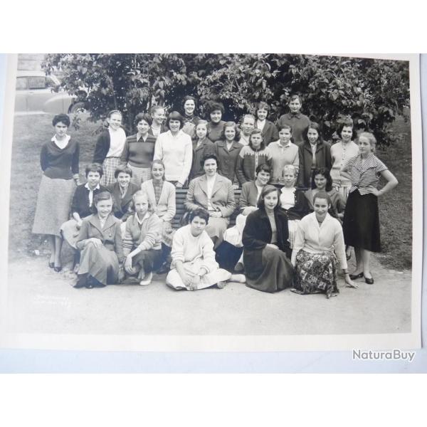 Photo d'�cole de filles a Gen�ve 1957 d�dicac�e Boissonnas
