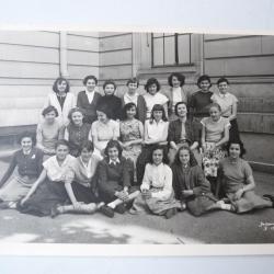 Photo d'école de filles a Genève 1954 dédicacée Boissonnas