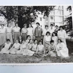 Photo d'école de filles a Genève dédicacée