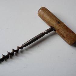 Tire-bouchon ancien vin vignes