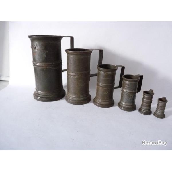 S�rie de mesures en fer blanc Outil Art populaire