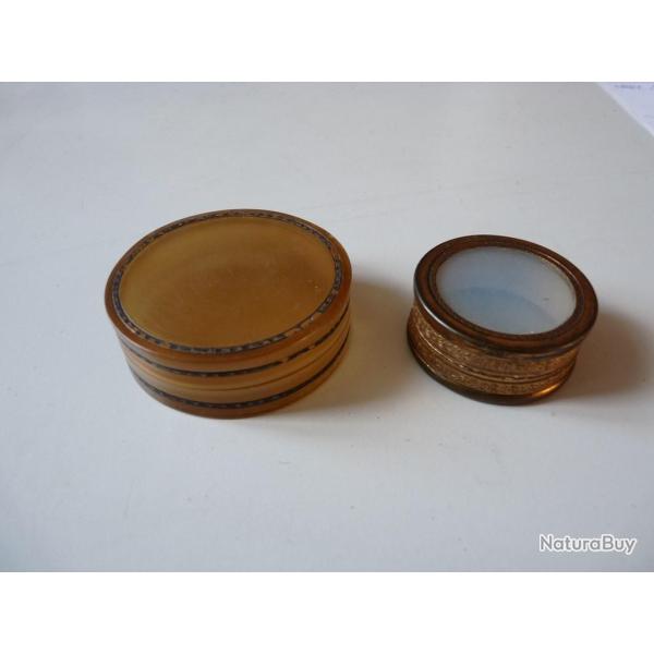 Boite a drag�es et boite en �caille