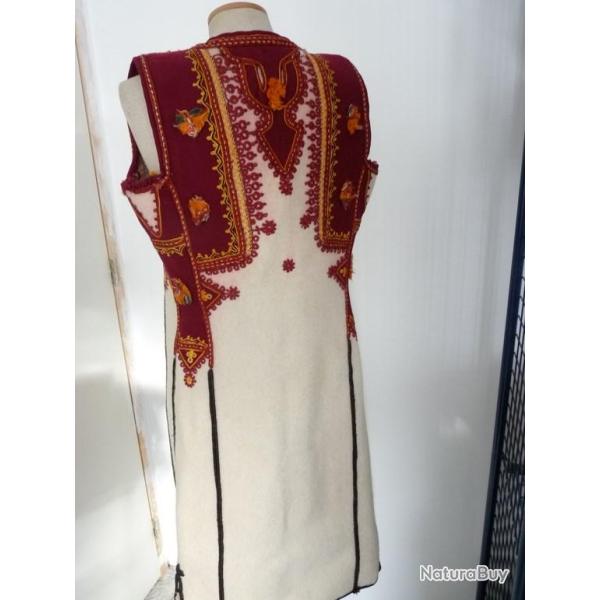 Ancien v�tement Grec ou Mac�donien Antiquit�s