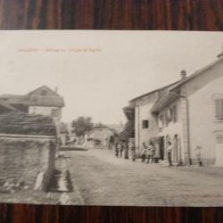 CPA Valleiry - Entrée du Village et Eglise