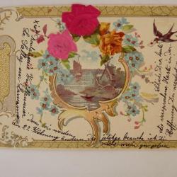 CPA fantaisie gaufrée et soie fleurs roses