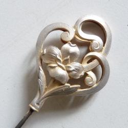 &Eacute;pingle &agrave; chapeau argent Art nouveau