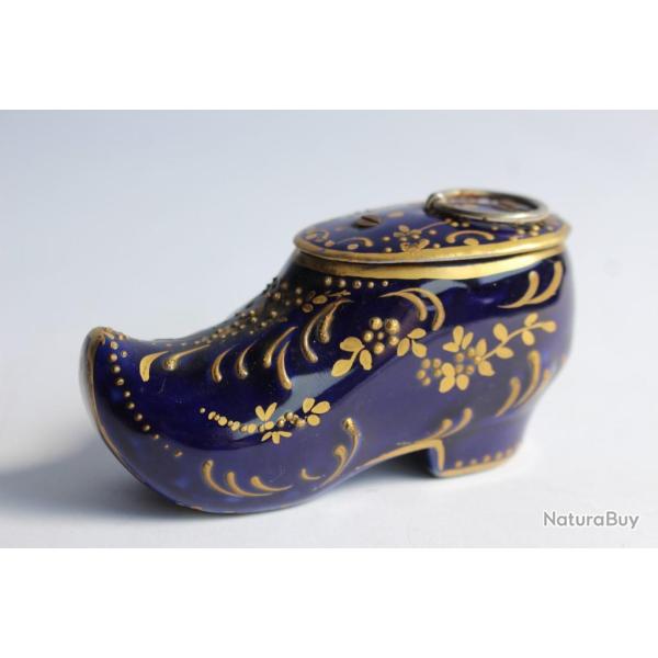 Tabati�re Boite � priser Sabot porcelaine Limoges �maill�e