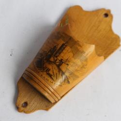 Mauchlineware Pyrog&egrave;ne porte allumettes Marseille