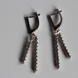 Pendants d'oreilles argent rhodi&eacute; imitation diamant