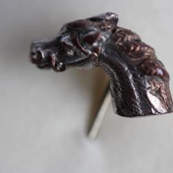 &Eacute;pingle &agrave; cravate cheval &eacute;quitation