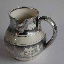 Pichet fa&iuml;ence lustr&eacute;e de Langeais