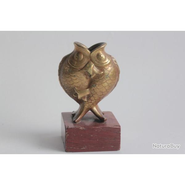 Petit vase Poissons bronze Chine XIXe si�cle