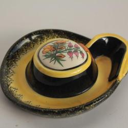 Chapeau breton fa&iuml;ence Henriot Quimper