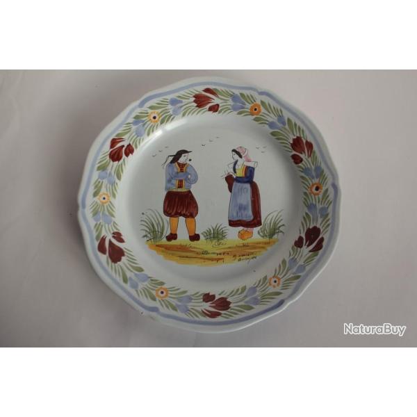 Assiette fa�ence HB Henriot Quimper Bretons
