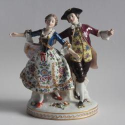 LUDWIGSBURG Couple dansant porcelaine XIXe si&egrave;cle Allemagne