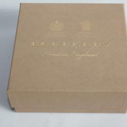 Boite carton publicitaire BURBERRY 15x15x6 cm