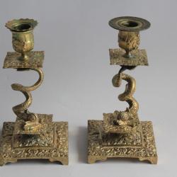 Paire de bougeoirs bronze Dauphins Napoléon III