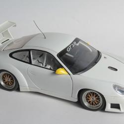 AUTOart 1/18 Porsche 911 GT3R