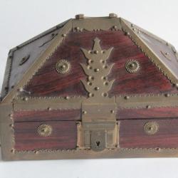 Coffret mariage bois laiton Kerala Inde XIXe siècle