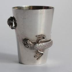 Verre à liqueur argent Salamandre et araignée Chine XIXe siècle