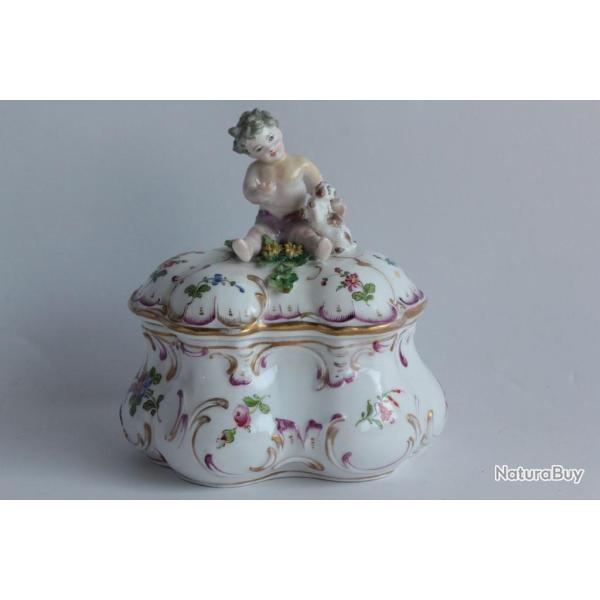 Boite porcelaine KPM Berlin Enfant Lapin Allemagne XIXe si�cle