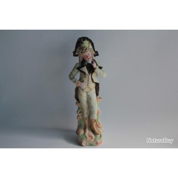 Figurine porcelaine biscuit �maill�e Personnage