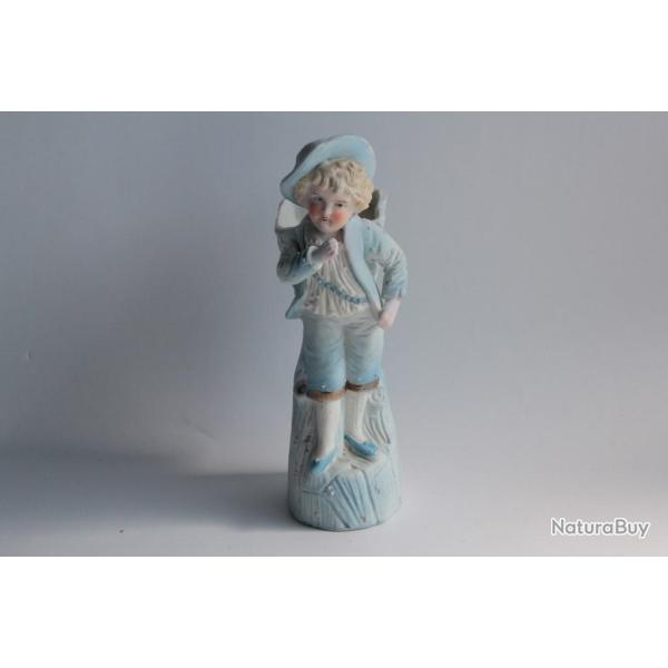 Porte bouquet Porcelaine biscuit polychrome Personnage