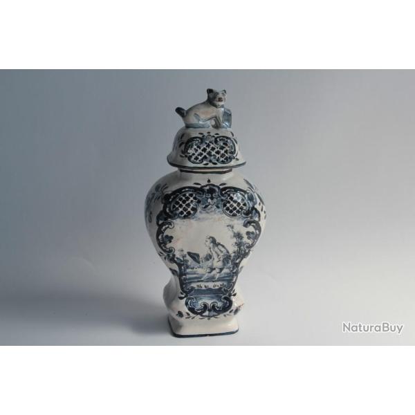Ancien Pot couvert fa�ence cama�eu bleu Delft