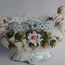 Jardinière porcelaine peinte Angelots