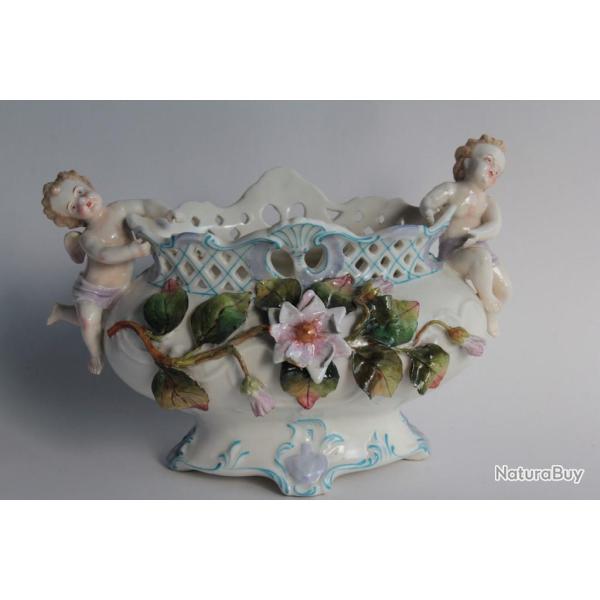 Jardini�re porcelaine peinte Angelots