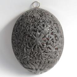 Demi noix de coco sculptée Aigle Vignes XVIIIe siècle