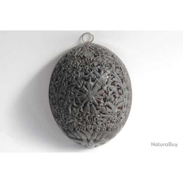 Demi noix de coco sculpt�e Aigle Vignes XVIIIe si�cle