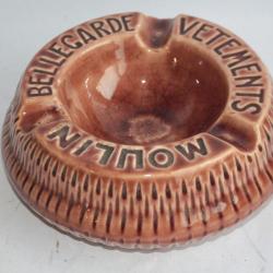 Cendrier publicitaire c&eacute;ramique V&ecirc;tements Moulin Bellegarde Ain